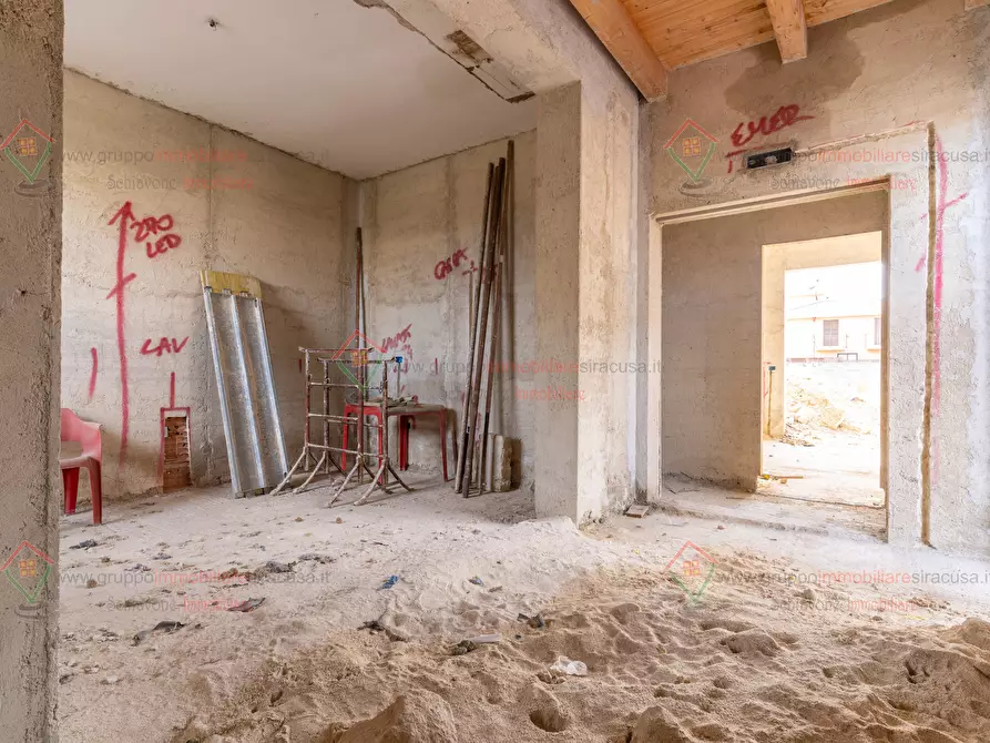 Immagine 13 di Casa indipendente in vendita  a Siracusa