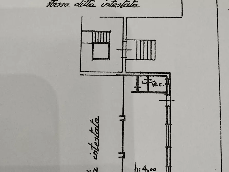 Immagine 17 di Locale commerciale in vendita  a Siracusa