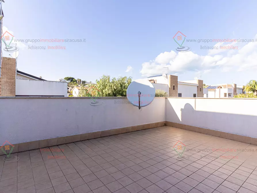 Immagine 26 di Casa bifamiliare in vendita  a Siracusa