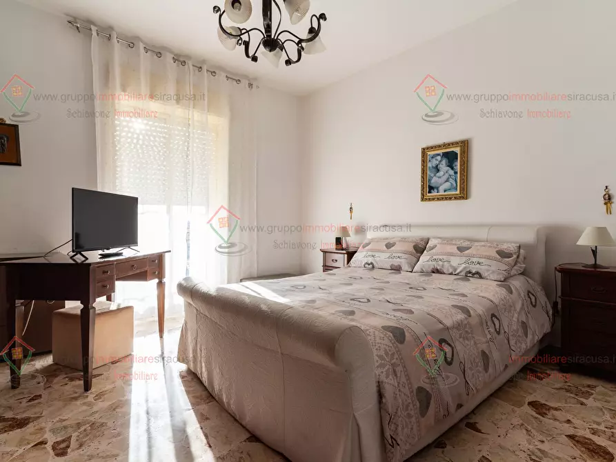 Immagine 9 di Trilocale in vendita  a Siracusa