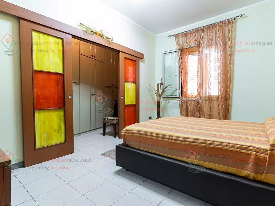 Immagine 10 di Quadrilocale in vendita  a Siracusa