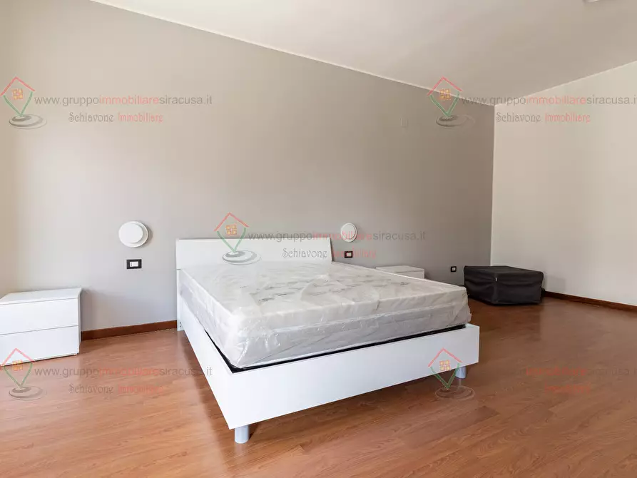 Immagine 11 di Appartamento in affitto  a Siracusa