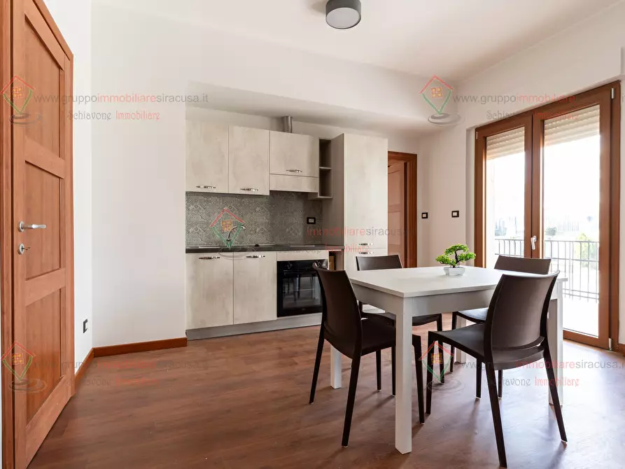 Immagine 1 di Appartamento in affitto  a Siracusa