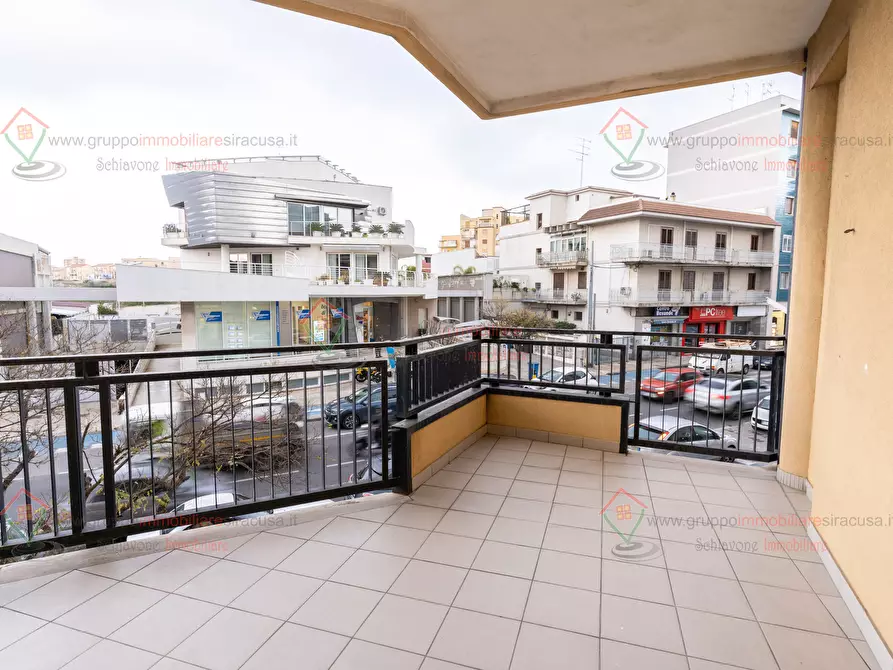 Immagine 1 di Appartamento in affitto  a Siracusa