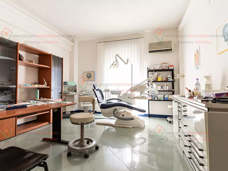 Immagine 17 di Pentalocale in vendita  a Siracusa