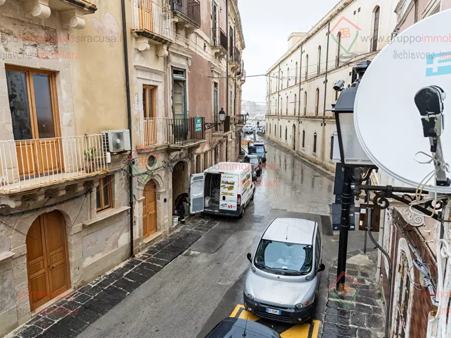 Immagine 10 di Trilocale in vendita  a Siracusa