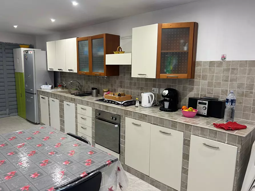 Immagine 1 di Villa in affitto  a Siracusa