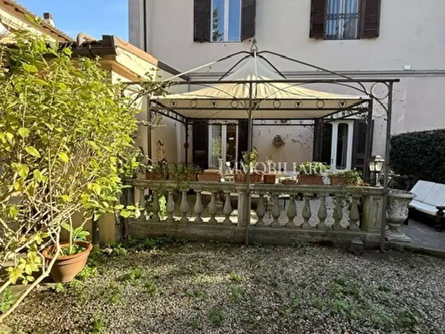 Immagine 4 di Porzione di casa in vendita  a Livorno