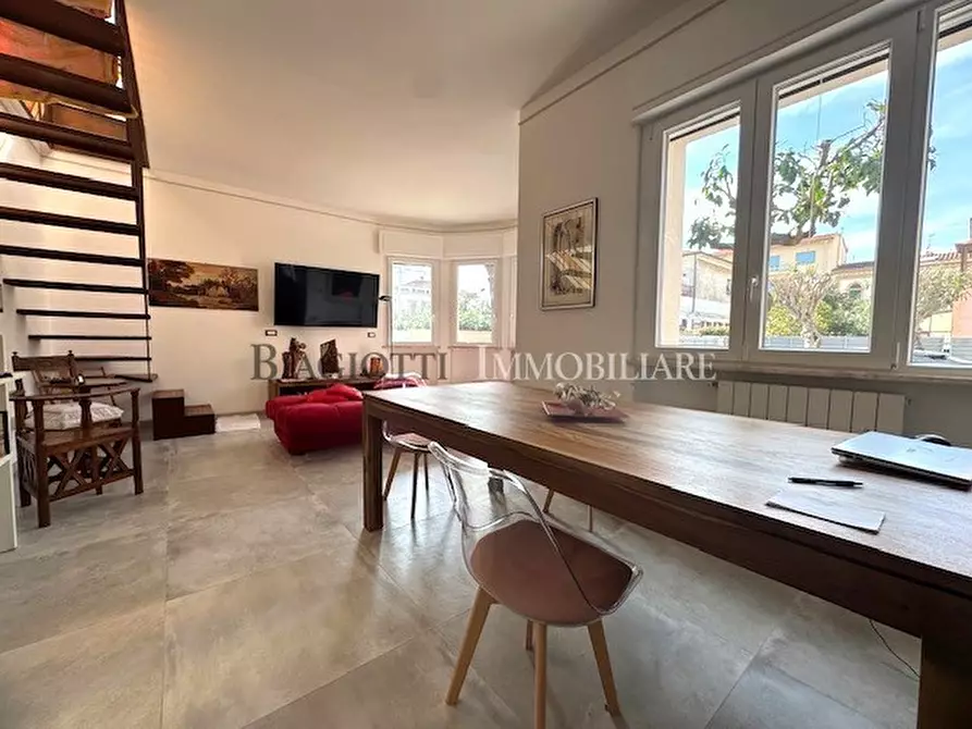 Immagine 4 di Casa indipendente in vendita  a Livorno