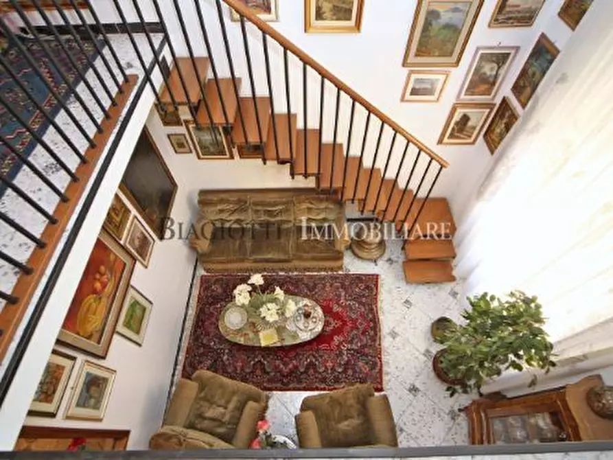 Immagine 1 di Pentalocale in vendita  in via del fante a Livorno