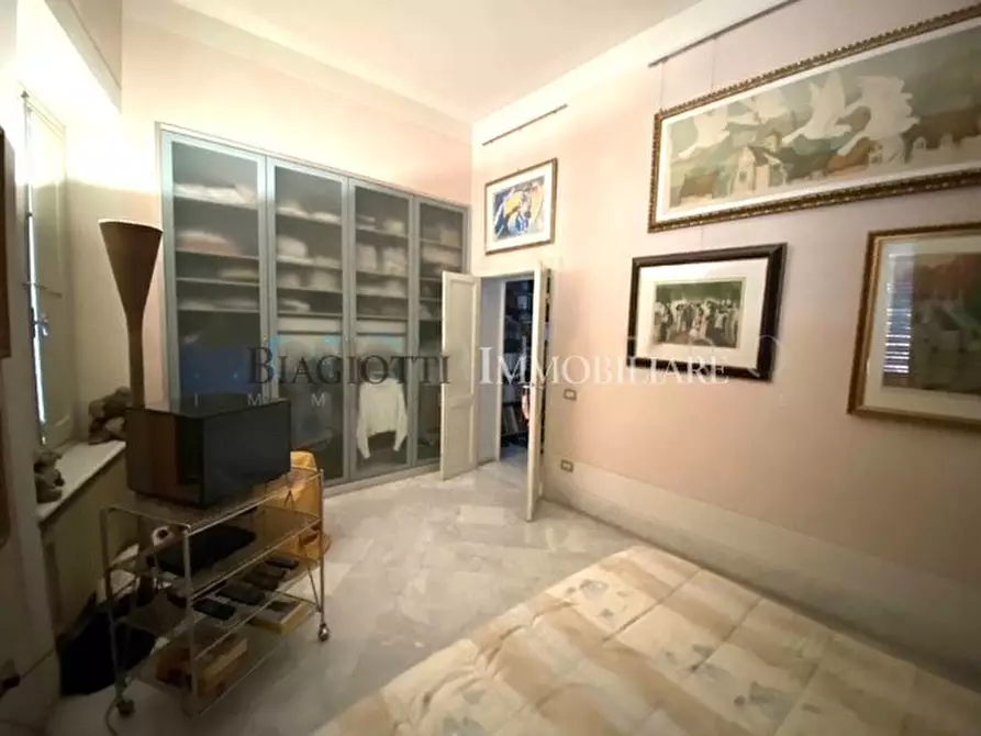 Immagine 18 di Trilocale in vendita  a Livorno