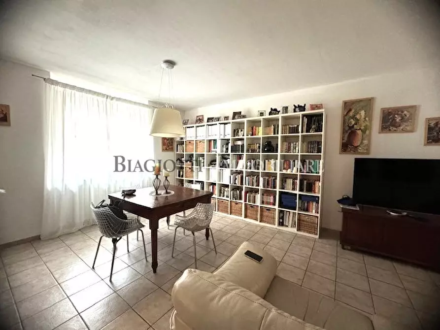 Immagine 6 di Trilocale in vendita  a Livorno