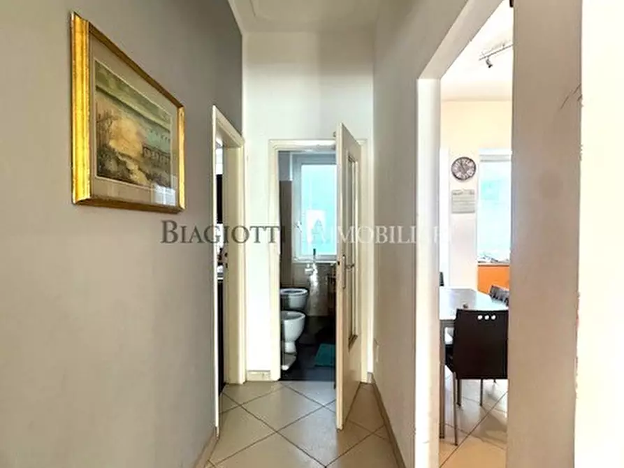Immagine 12 di Quadrilocale in vendita  a Livorno