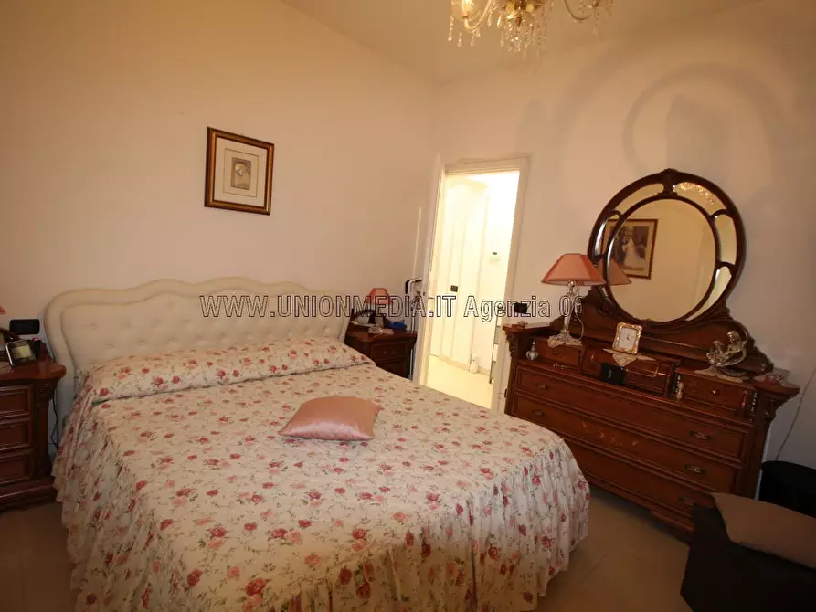 Immagine 22 di Appartamento in vendita  a Sarzana