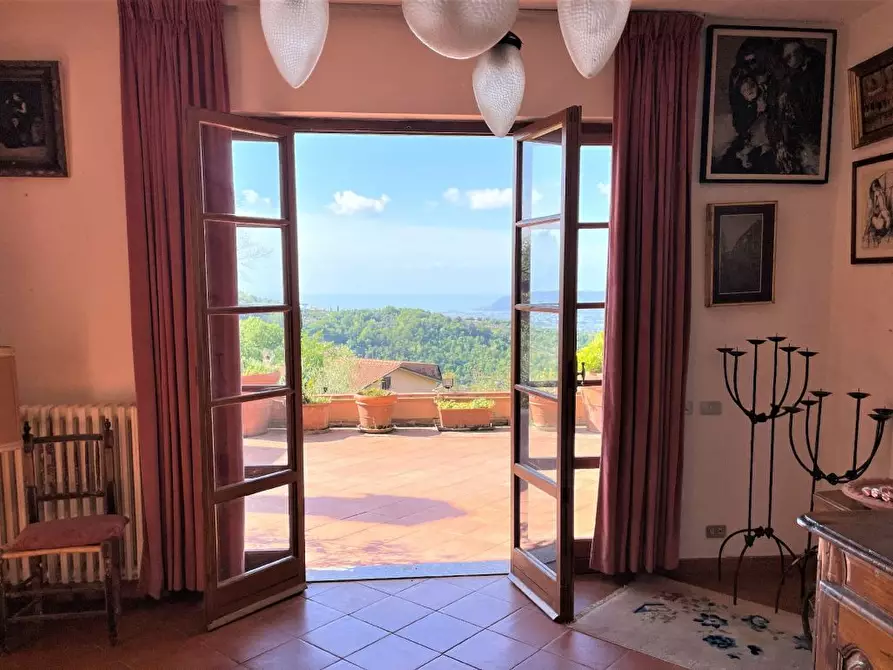 Immagine 30 di Villa in vendita  in via della maestà a Fosdinovo