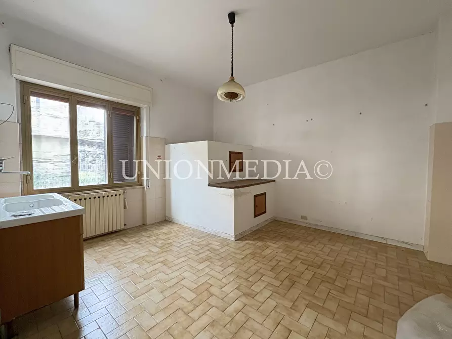 Immagine 6 di Appartamento in vendita  in via 27 gennaio a Sarzana