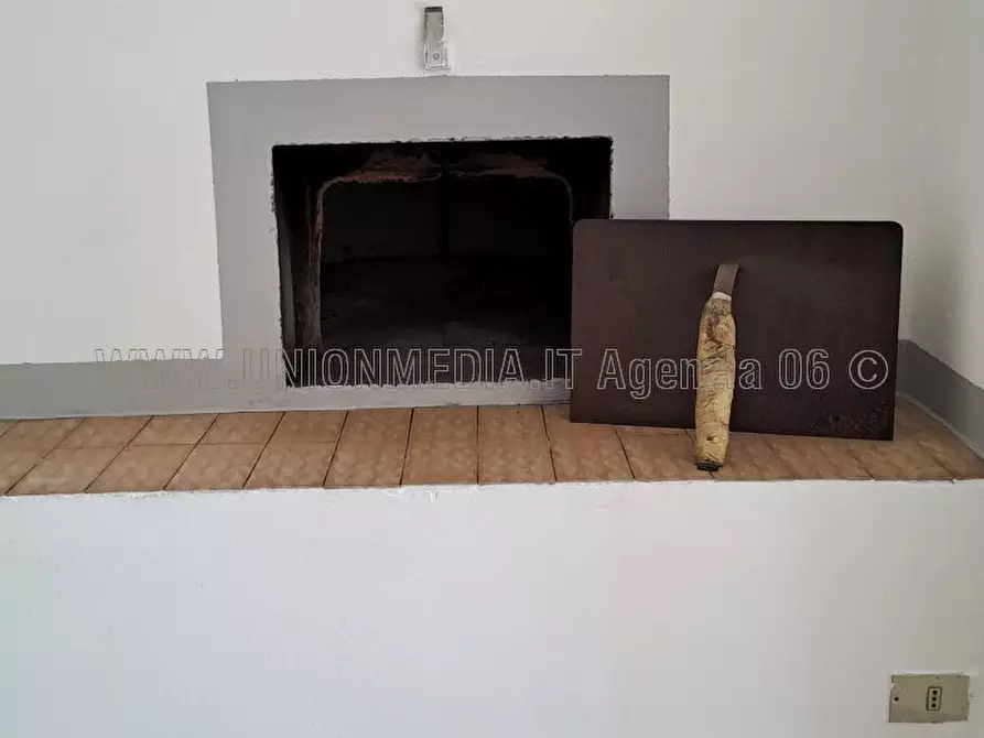 Immagine 36 di Casa indipendente in vendita  a Sarzana