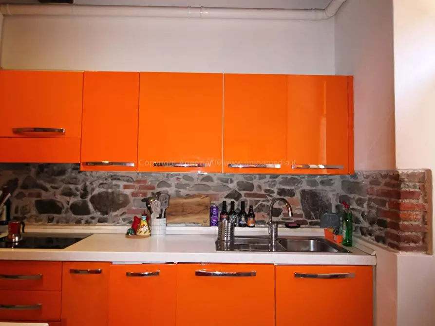 Immagine 11 di Appartamento in vendita  a Sarzana