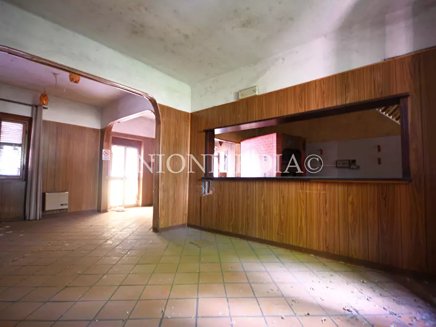 Immagine 9 di Locale commerciale in vendita  in Via Provinciale a Arcola