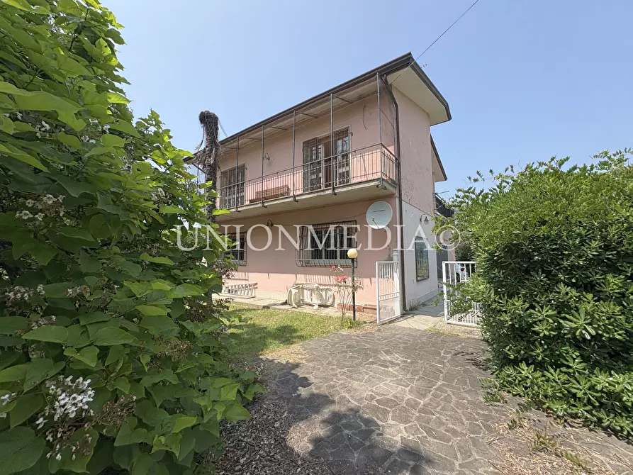 Immagine 3 di Casa indipendente in vendita  in Via bradiola a Sarzana