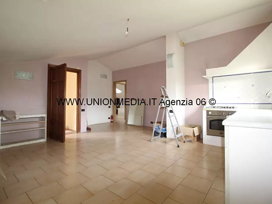 Immagine 3 di Attico in vendita  a Massa