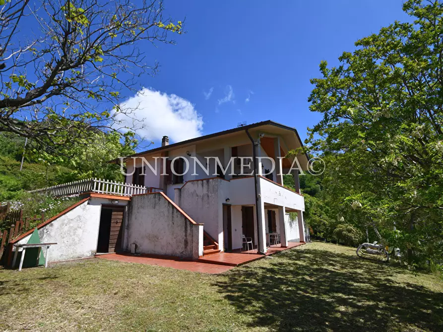 Immagine 1 di Casa indipendente in vendita  a Sarzana