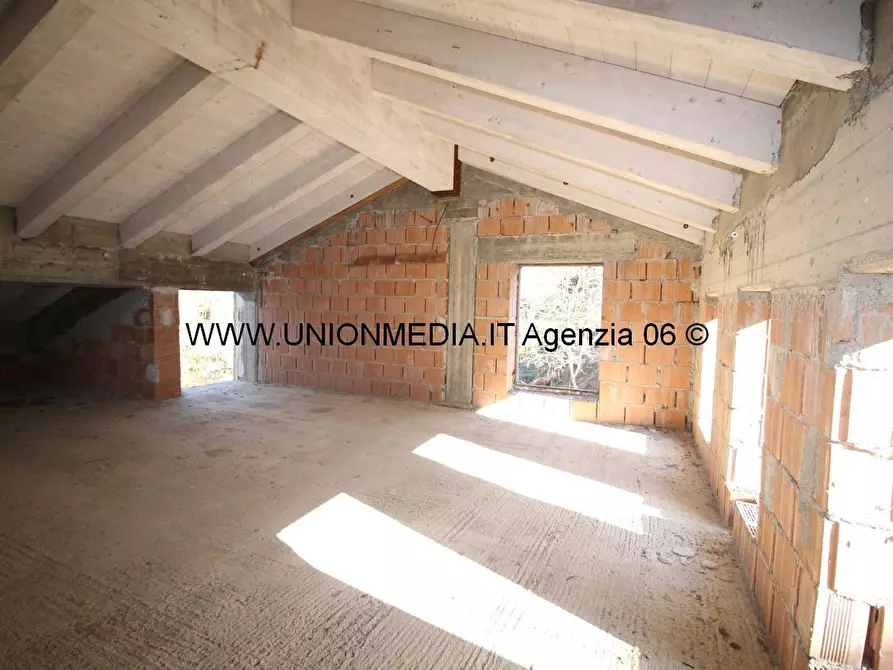 Immagine 4 di Casa indipendente in vendita  a Vezzano Ligure