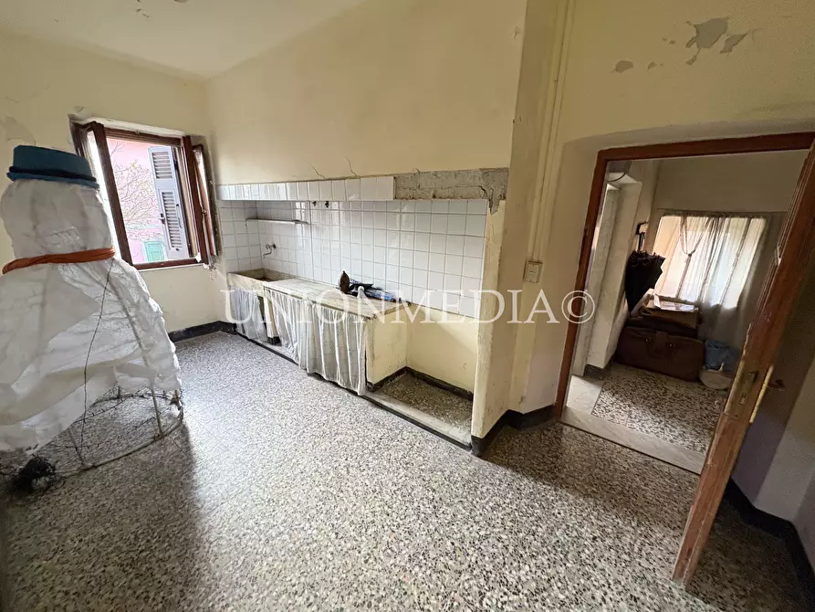 Immagine 2 di Casa semindipendente in vendita  in Via Provinciale a Castelnuovo Magra