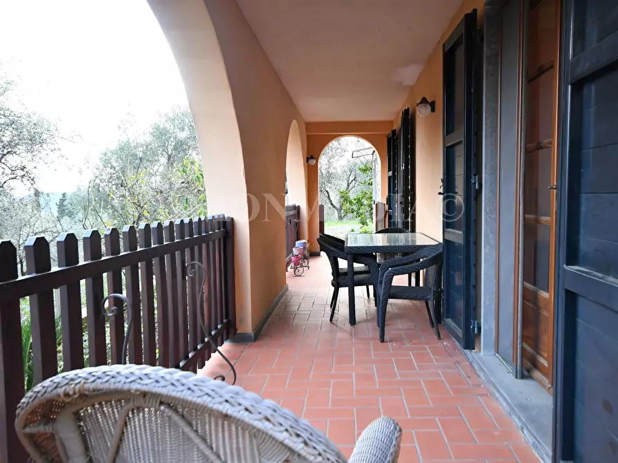 Immagine 36 di Villa in vendita  in Via caniparola a Fosdinovo