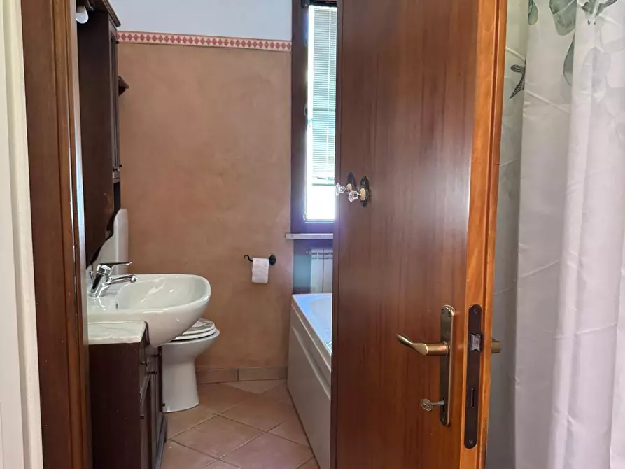 Immagine 14 di Villetta a schiera in vendita  in Via Gorolo 63 a Borghi