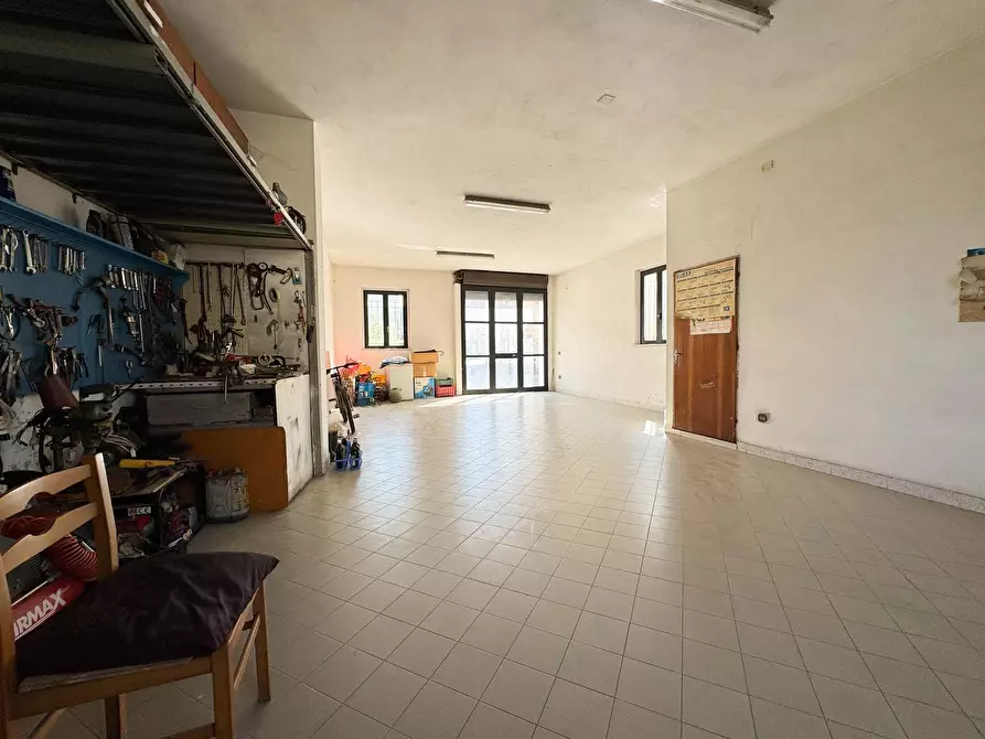 Immagine 3 di Garage in vendita  in Piazzetta Ducale a Rimini