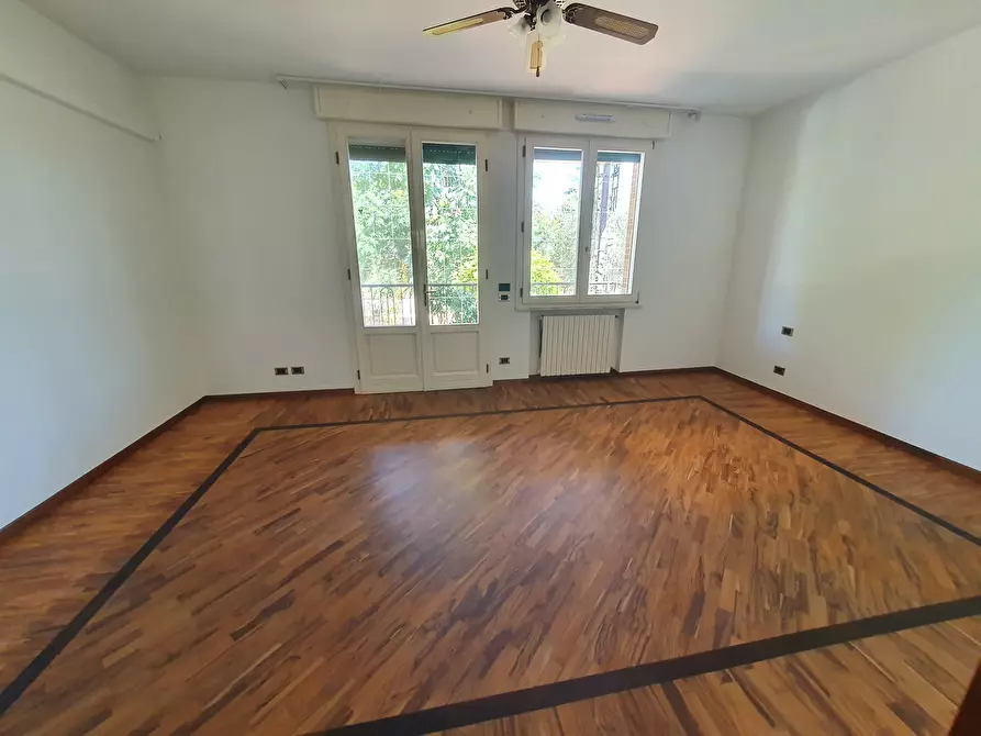 Immagine 28 di Villa in vendita  in dalla chiesa a Santarcangelo Di Romagna