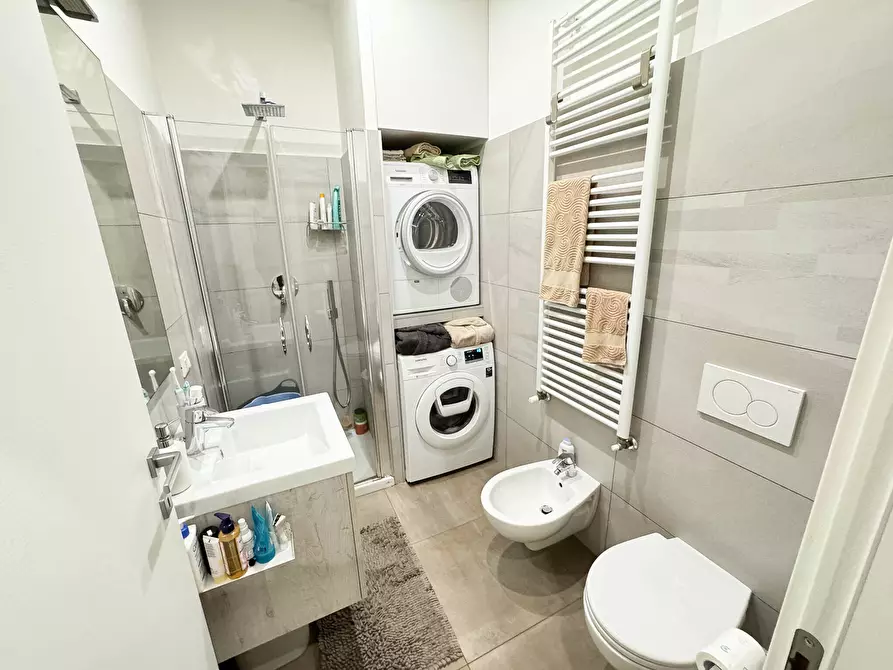 Immagine 41 di Quadrilocale in vendita  in Viale San Gottardo a Rimini