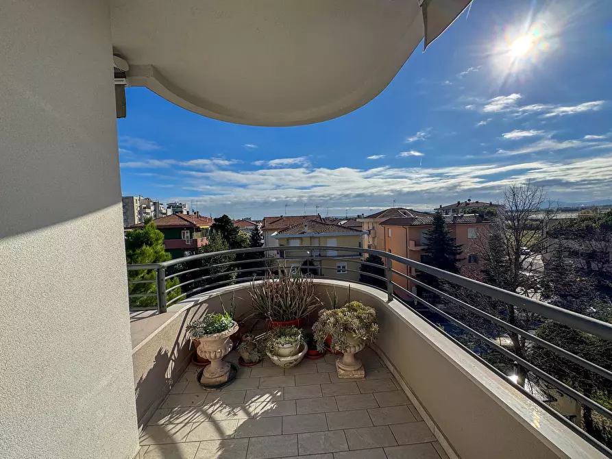 Immagine 28 di Trilocale in vendita  in VIA MARVELLI 7 a Rimini