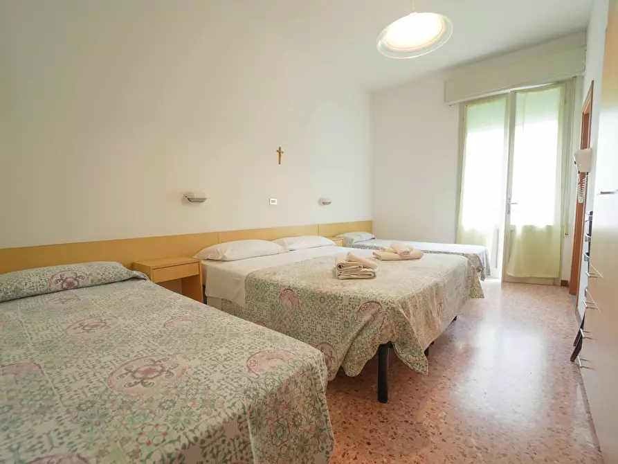 Immagine 16 di Palazzo in vendita  in Via Publio Virgilio Marone a Bellaria-Igea Marina