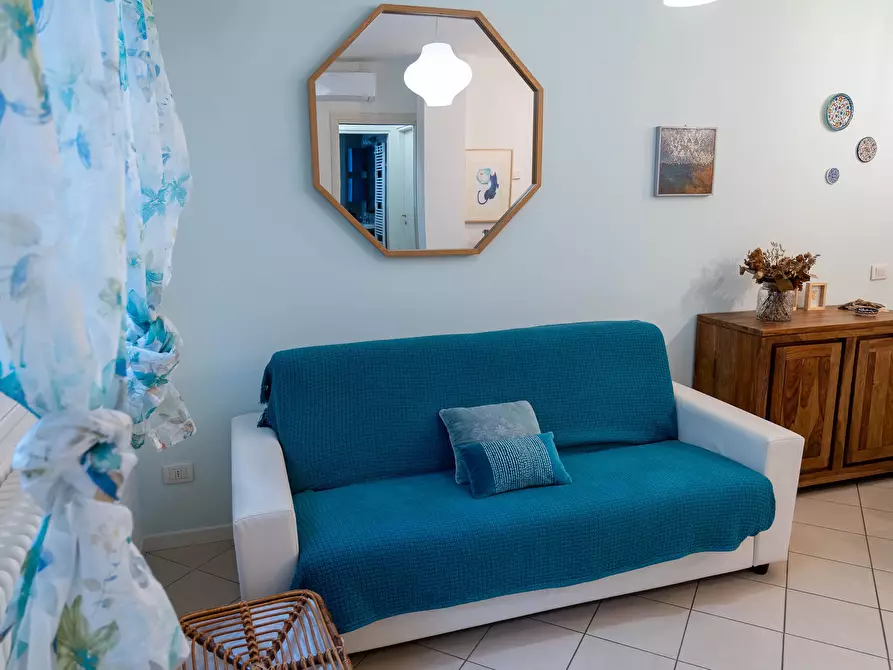 Immagine 35 di Bilocale in vendita  in Viale Catalani 20 a Riccione