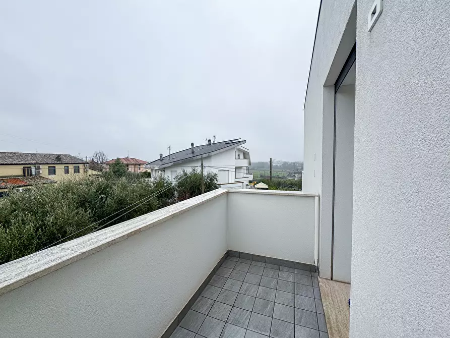 Immagine 30 di Trilocale in vendita  in Via Colombarina 9 a Coriano