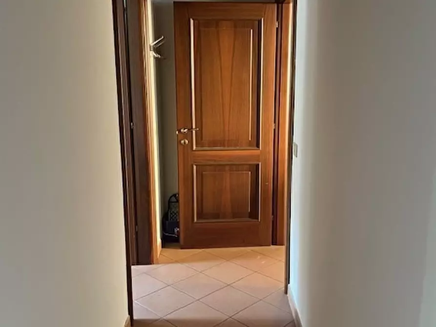 Immagine 8 di Trilocale in vendita  a Pesaro