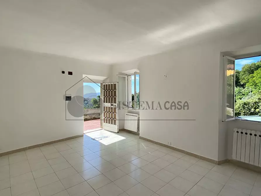 Immagine 6 di Porzione di casa in vendita  in via pegui 1 a Calice Al Cornoviglio