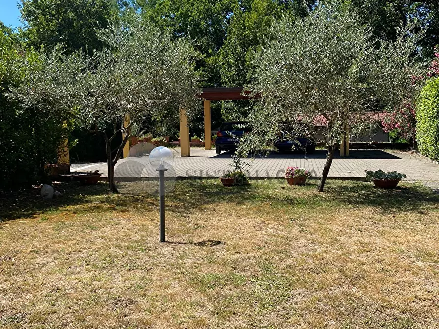 Immagine 58 di Villa in vendita  a Castelnuovo Magra