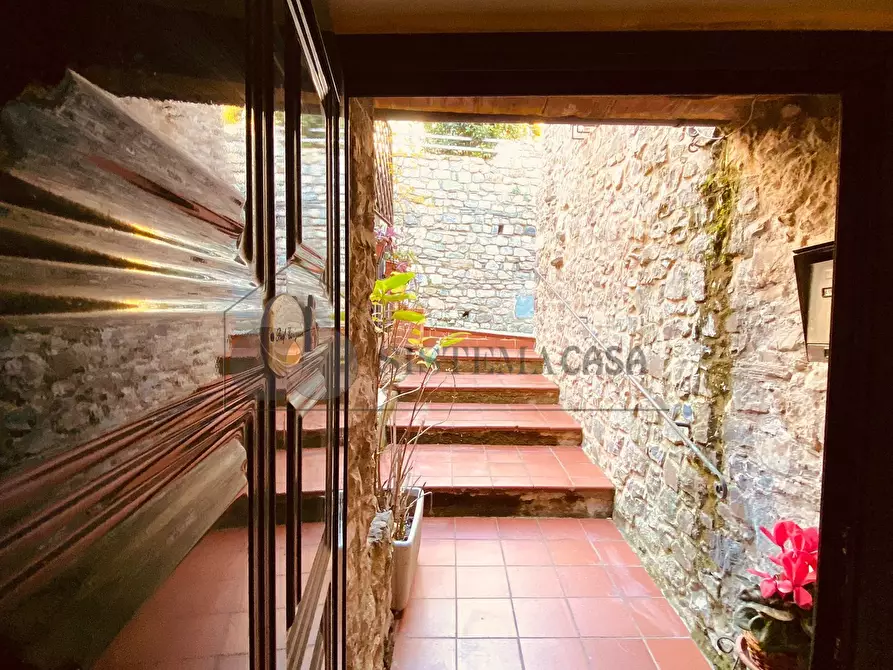 Immagine 4 di Rustico / casale in vendita  in Via Borgo di Sopra Giucano 10 a Fosdinovo