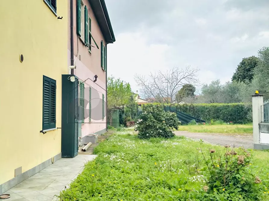 Immagine 15 di Porzione di casa in vendita  in Via della Crociata snc a Sarzana
