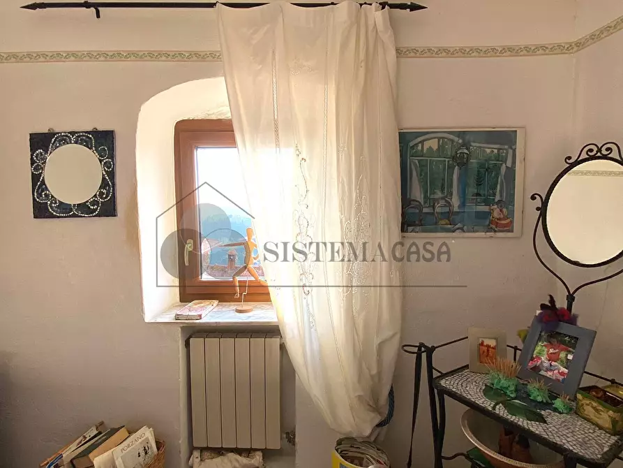 Immagine 36 di Rustico / casale in vendita  in Via Borgo di Sopra Giucano 10 a Fosdinovo