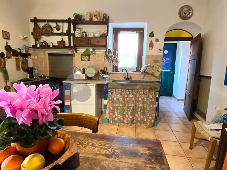 Immagine 11 di Rustico / casale in vendita  in Via Borgo di Sopra Giucano 10 a Fosdinovo