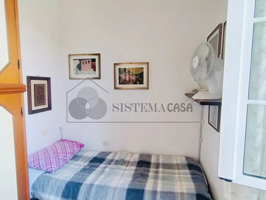 Immagine 17 di Quadrilocale in vendita  in Via Venezia 54 a Santo Stefano Di Magra