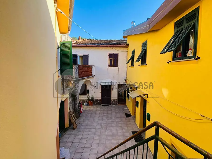 Immagine 3 di Rustico / casale in vendita  in Via San Croce 10 a Follo