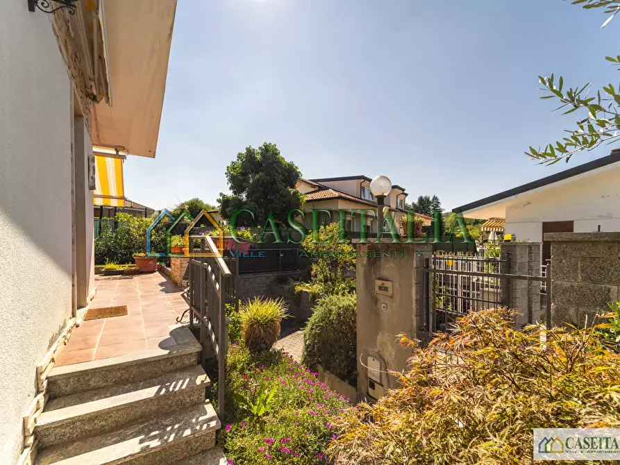 Immagine 10 di Porzione di casa in vendita  in VIA MARGROT 15 a Rosta