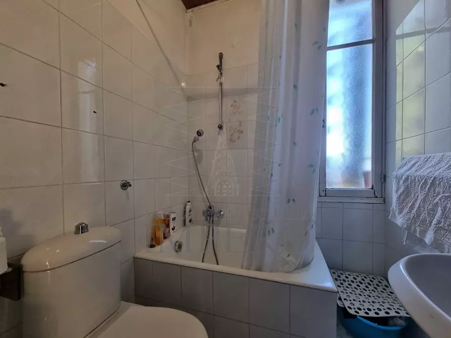 Immagine 15 di Casa bifamiliare in vendita  in Via Madonna delle Virtú 10 a Ventimiglia