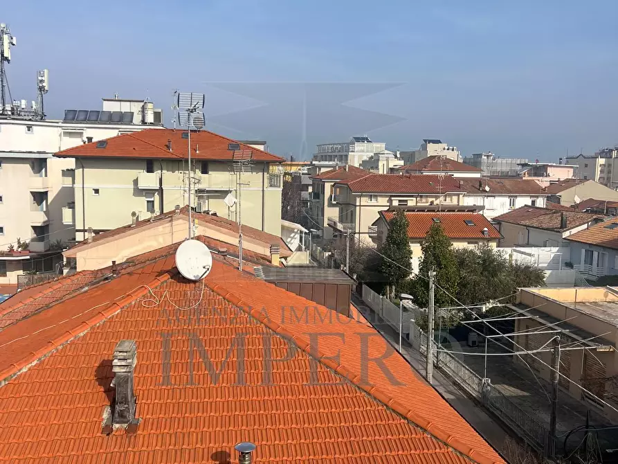 Immagine 3 di Palazzo in vendita  in Viale Cesare Nicolini 15 a Rimini