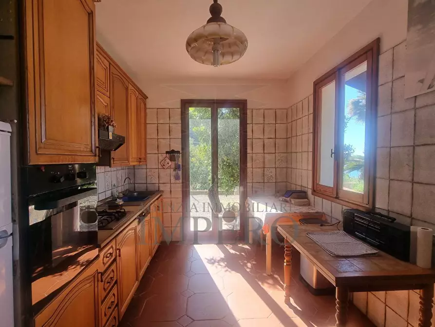 Immagine 20 di Villa in vendita  in Via Nappio 24 a Ventimiglia